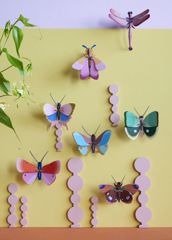 Wanddeko Papier 'Leuchtender Flügel'