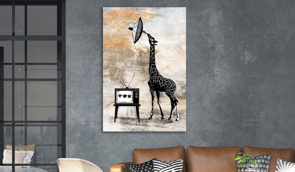 Kunstdruck auf Leinwand 'Television Giraffe Vertical'