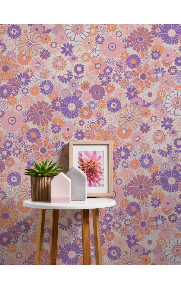 Wallpaper 'Retro Reign' 53x850cm