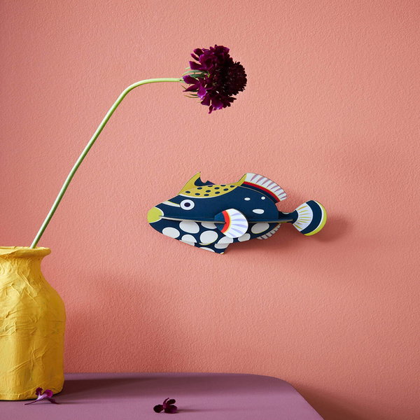 Wanddeko Papier 'Punktierter Fisch'