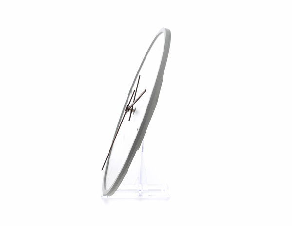 Design Wanduhr 'THE MATURE.'