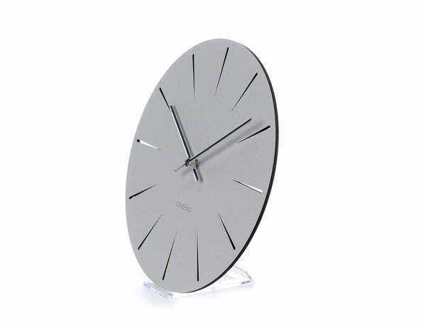 Design Wanduhr 'THE EARNEST.'