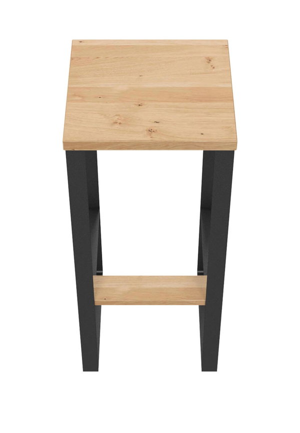 Zusammenspiel aus warmen Holz und kühlen Stahl