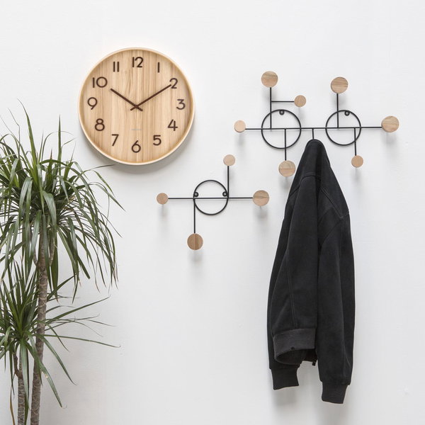 Minimalistische Wanduhr
