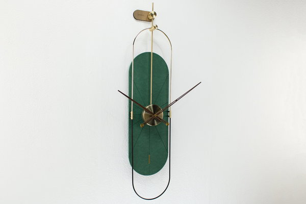 Horloge murale au design minimaliste