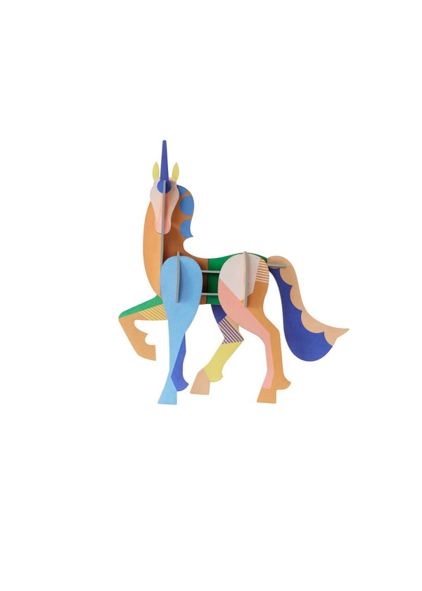 Esculturas de papel 'Colorful Unicorn Art'